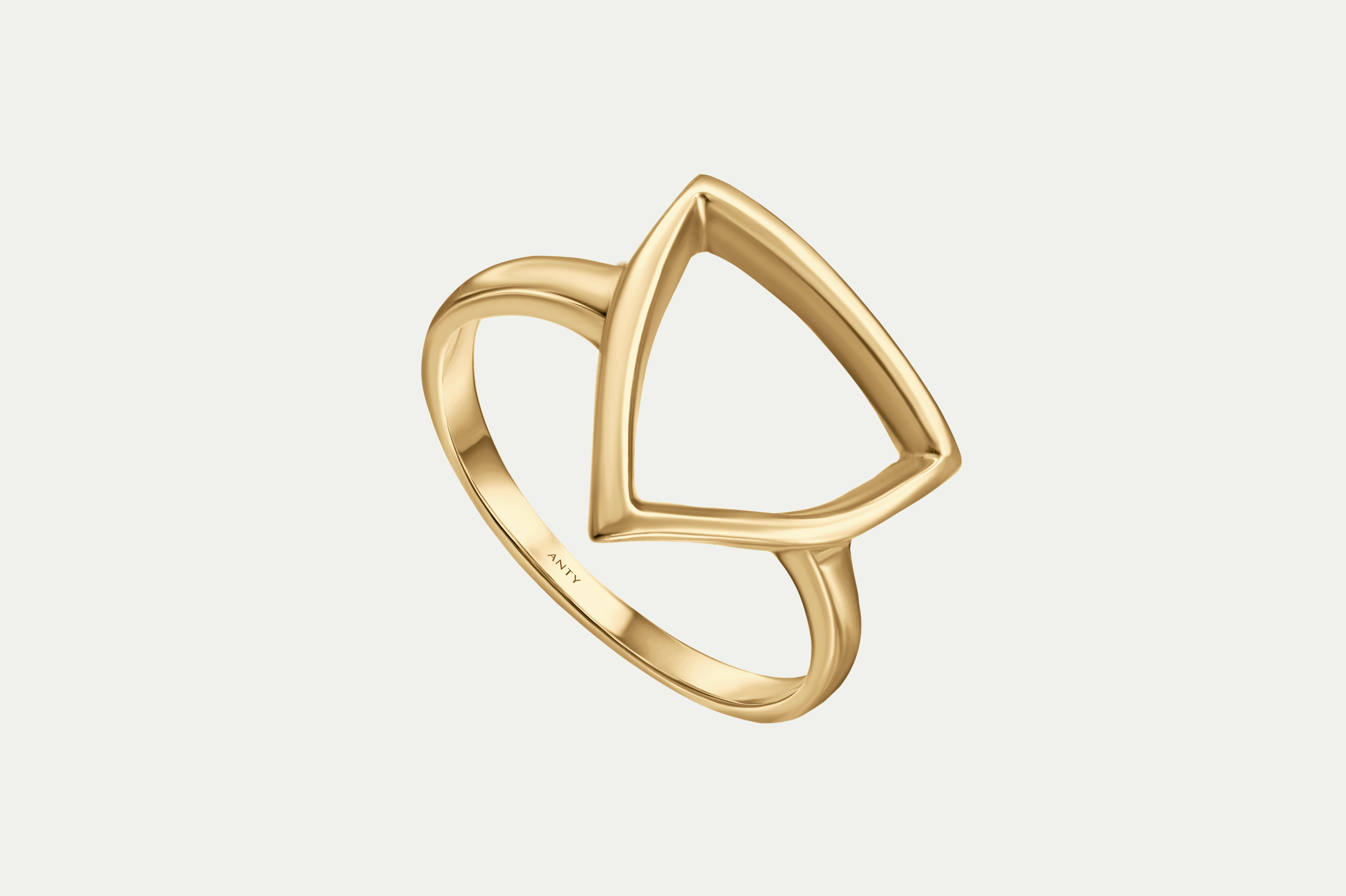 Pyramid Ring