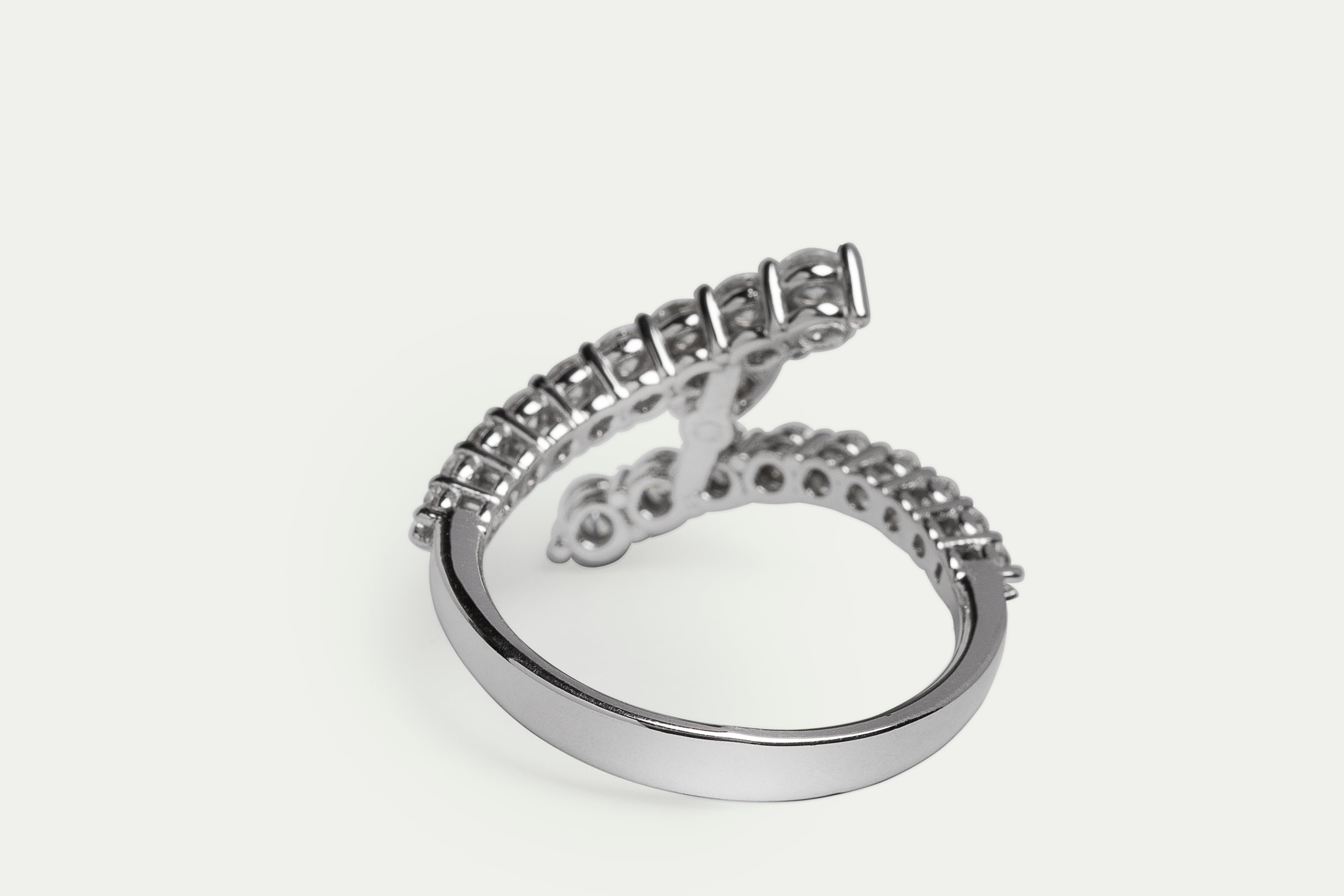 Behold diamond ring in white gold - Anty