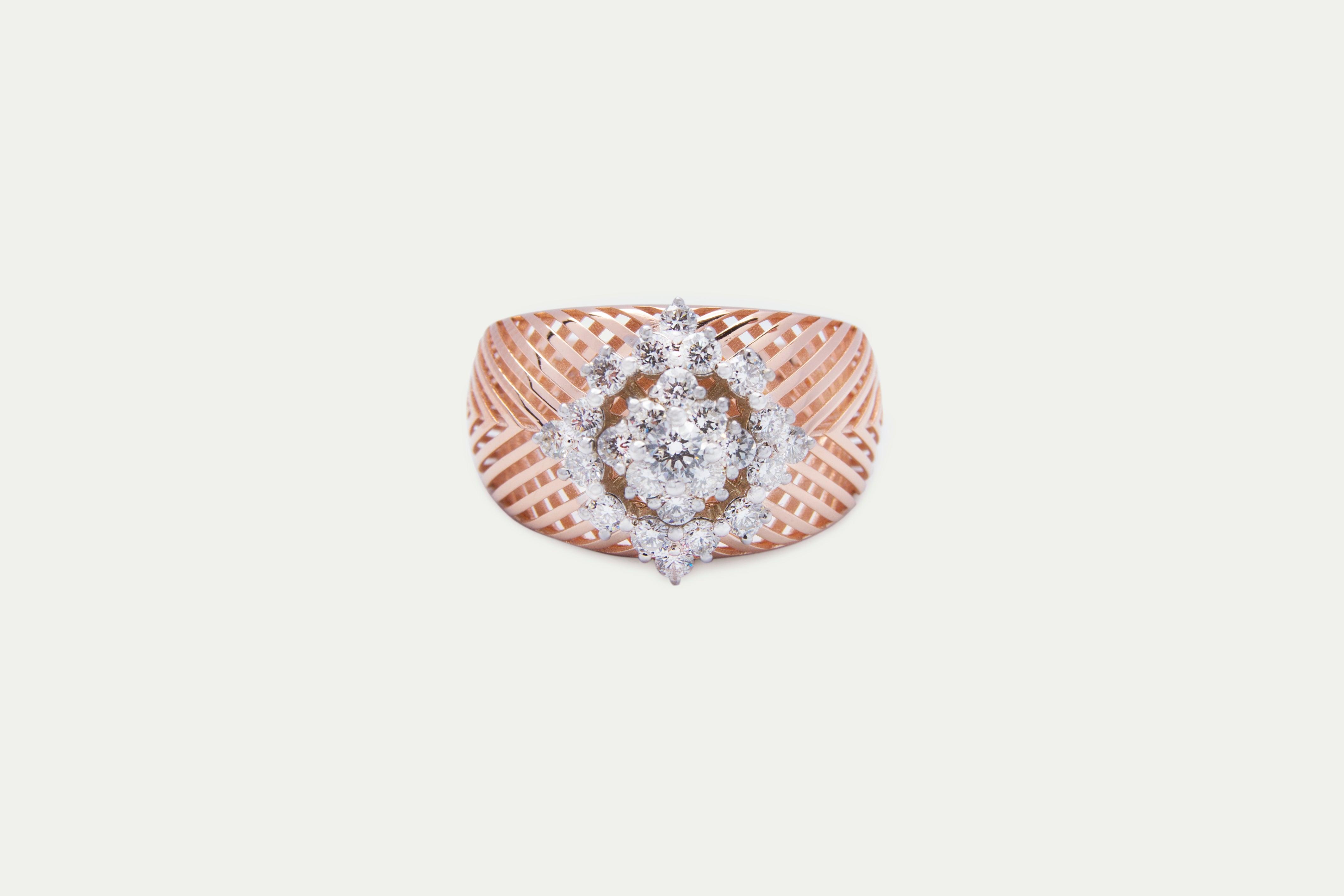 Chevron diamond ring in rose gold - Anty